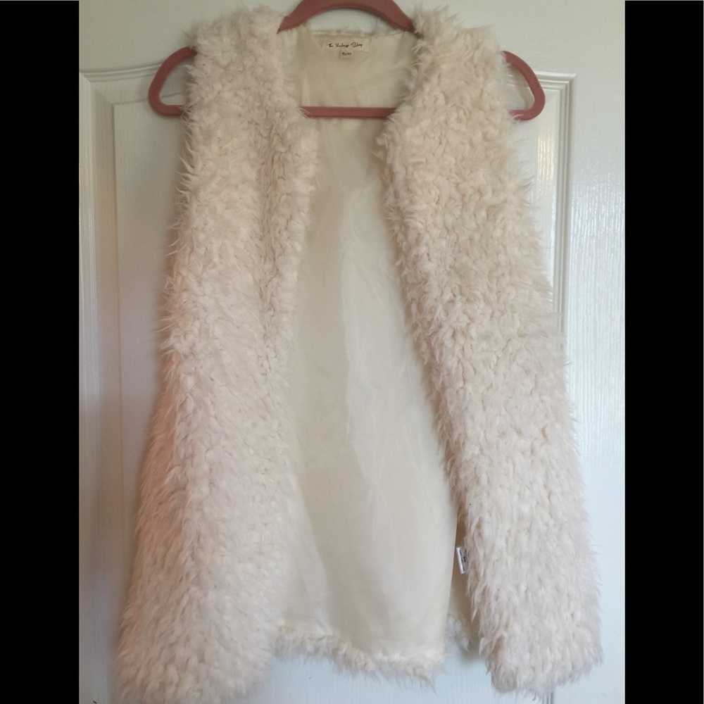 The Vintage Shop Faux Fur Vest